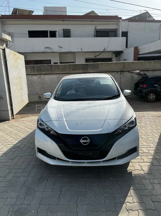 Nissan Leaf 2022 for Sale in Karachi Image-1