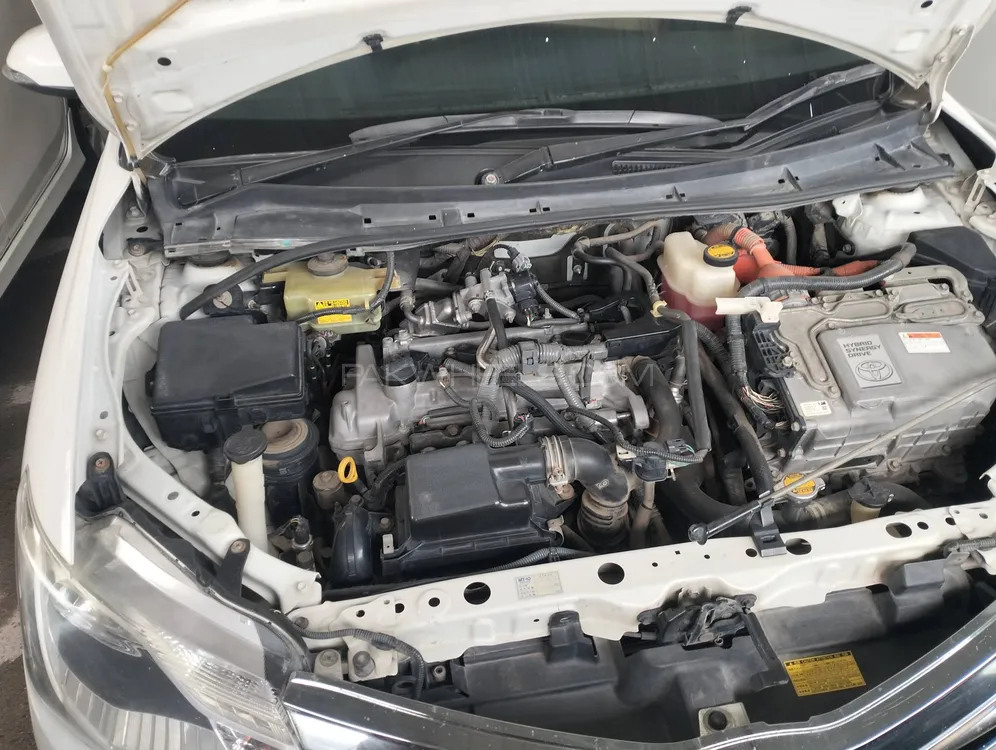 Toyota Corolla Axio 2014 for Sale in Peshawar Image-1