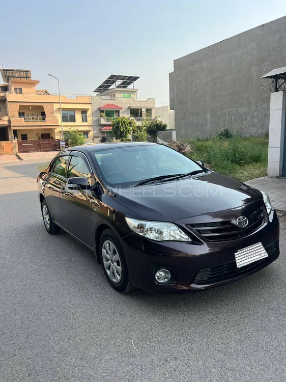 Toyota Corolla 2013 for Sale in Islamabad Image-1
