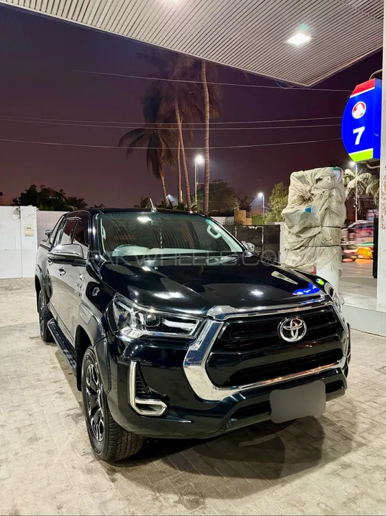 Toyota Hilux 2021 for Sale in Karachi Image-1