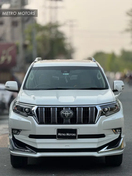 Toyota Prado 2017 for Sale in Lahore Image-1