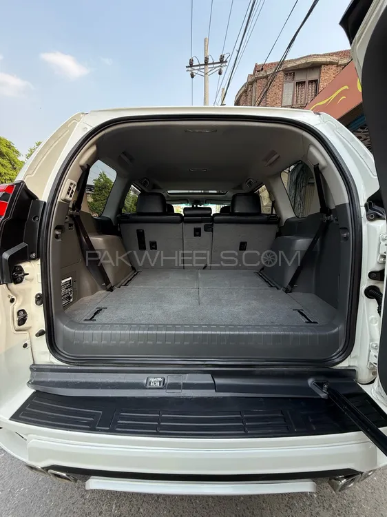 Toyota Prado 2010 for Sale in Lahore Toyota Prado 2010 for Sale in Lahore Image-13