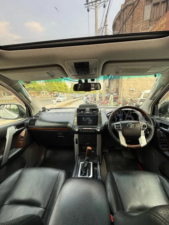 Toyota Prado 2010 for Sale in Lahore Toyota Prado 2010 for Sale in Lahore Image-15