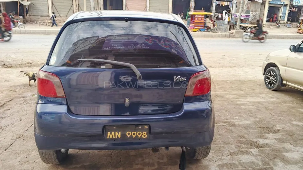 Toyota Vitz 2000 for Sale in Taunsa sharif Image-1