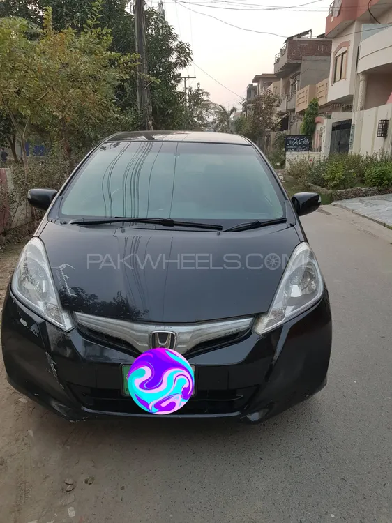 Honda Fit 2013 for Sale in Lahore Image-1