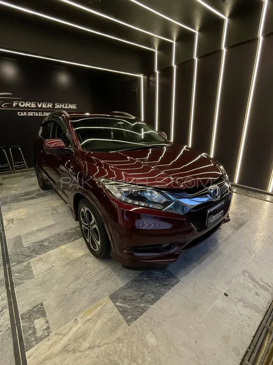 Honda Vezel 2015 for Sale in Islamabad Image-1
