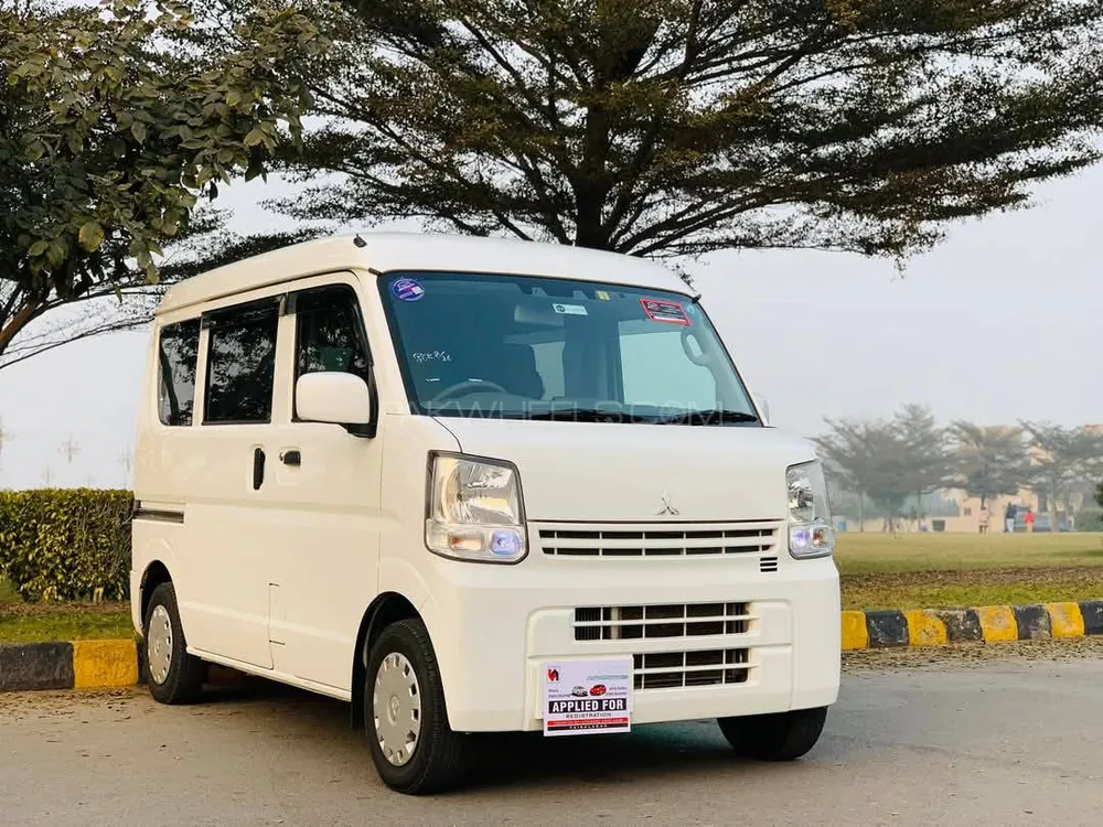 Mitsubishi Minicab 2019 for Sale in Faisalabad Image-1