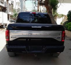 Ford F150
Raptor 
Black Colour 
Milage 146000 miles 
Auto Footrest