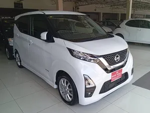 Nissan Dayz Highway Star S hybrid X pro pilot 2021 for Sale