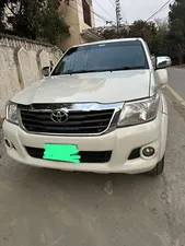 Toyota Hilux Vigo Champ G 2015 for Sale