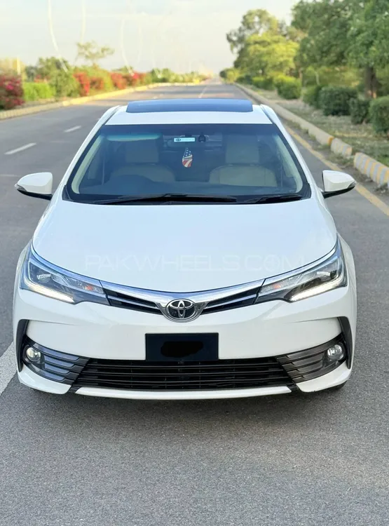 Toyota Corolla 2019 for Sale in Islamabad Image-1