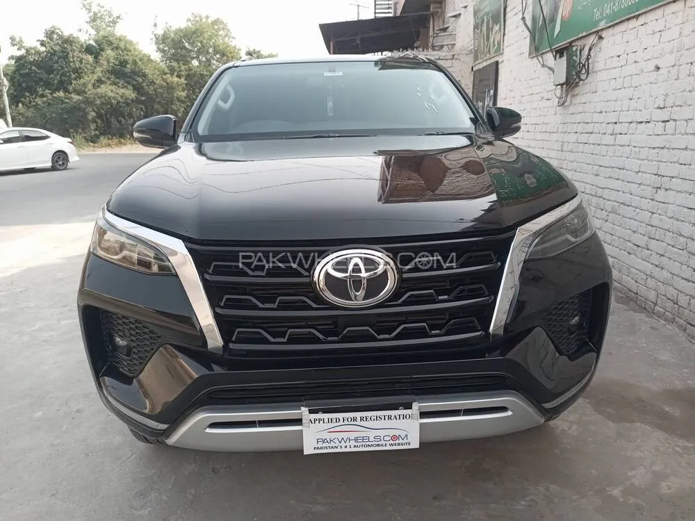 Toyota Fortuner 2022 for Sale in Faisalabad Image-1