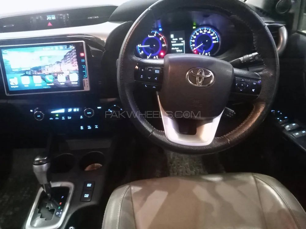 Toyota Hilux 2021 for Sale in Bahawalpur Image-1