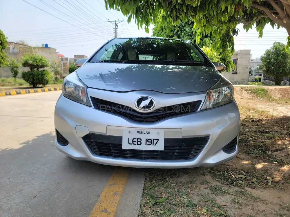 Toyota Vitz 2011 for Sale in Sargodha Image-1