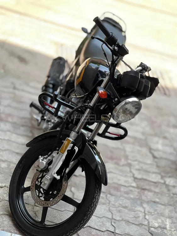 Yamaha YB 125Z-DX 2025 for Sale Yamaha YB 125Z-DX 2025 for Sale Image-2