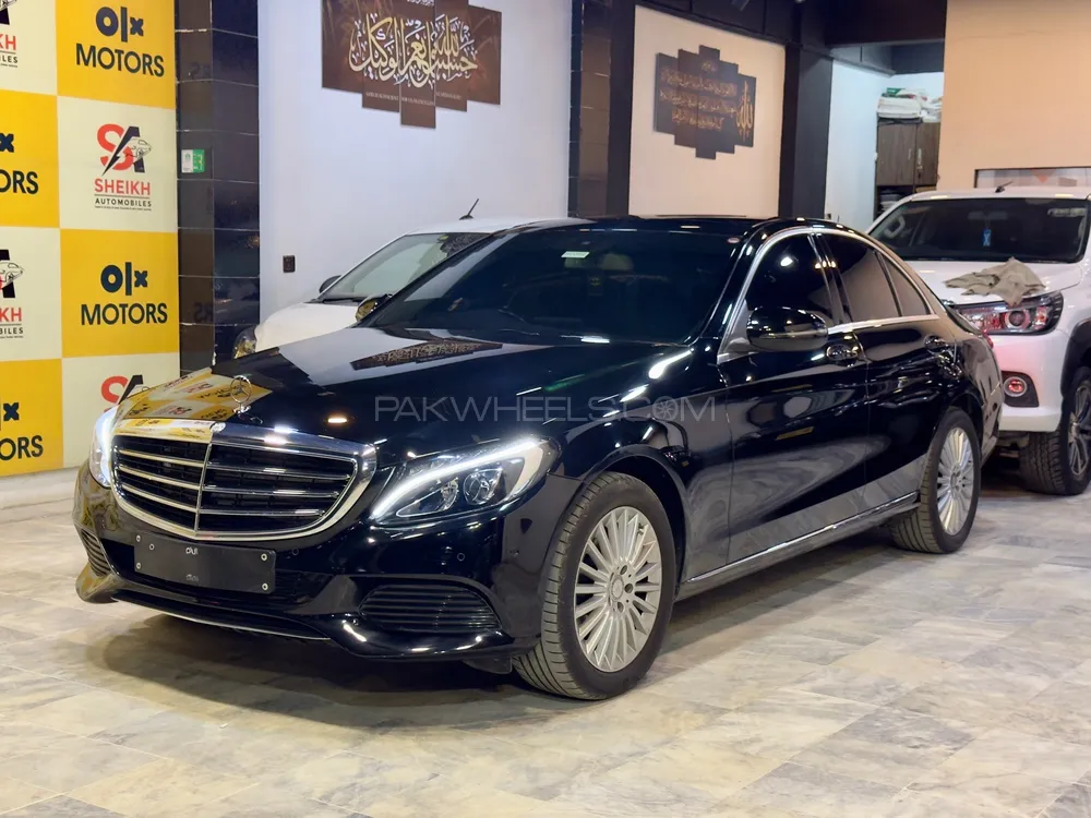 Mercedes Benz C Class 2016 for Sale in Karachi Image-1