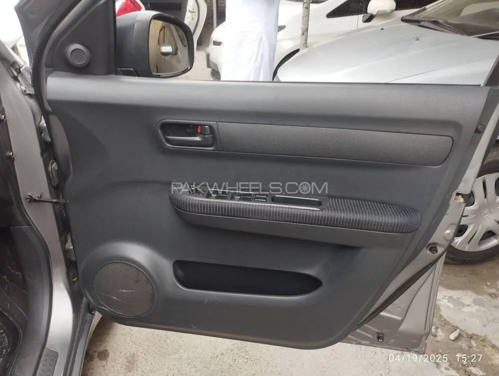 سوزوکی سوئفٹ 2014 for Sale in پشاور سوزوکی سوئفٹ 2014 for Sale in پشاور Image-15