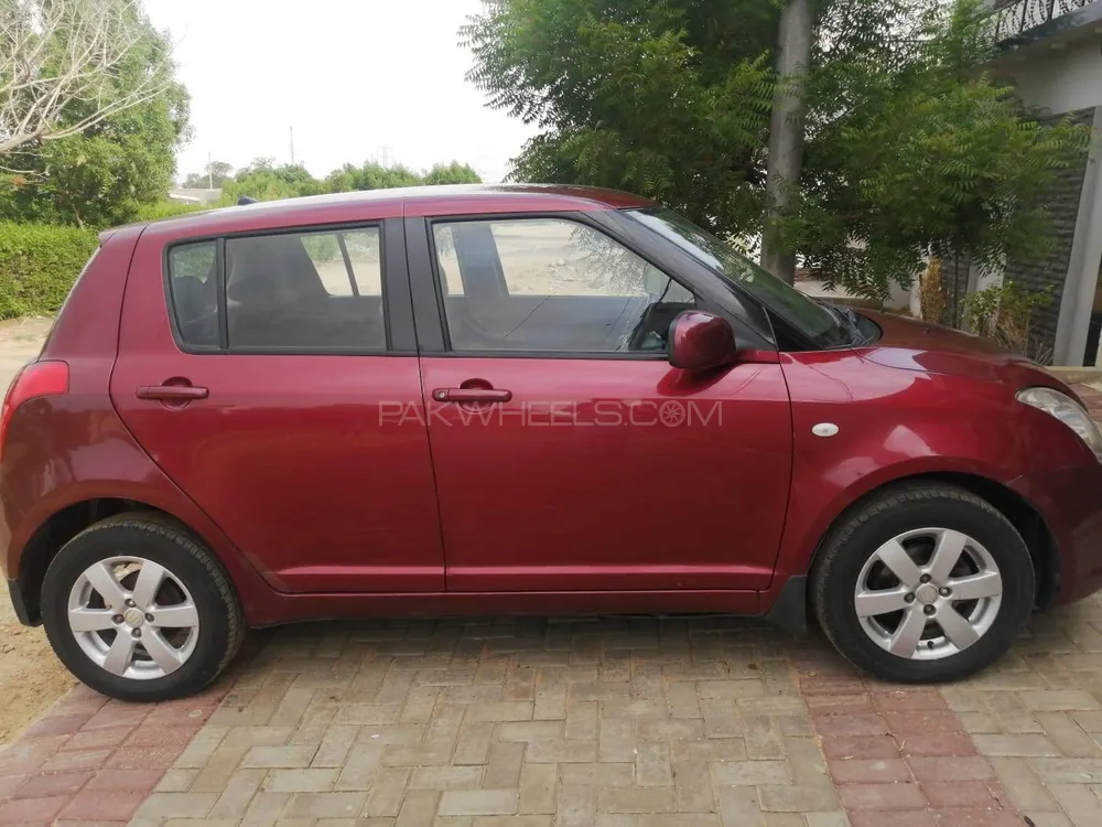 سوزوکی سوئفٹ 2015 for Sale in کراچی Image-1