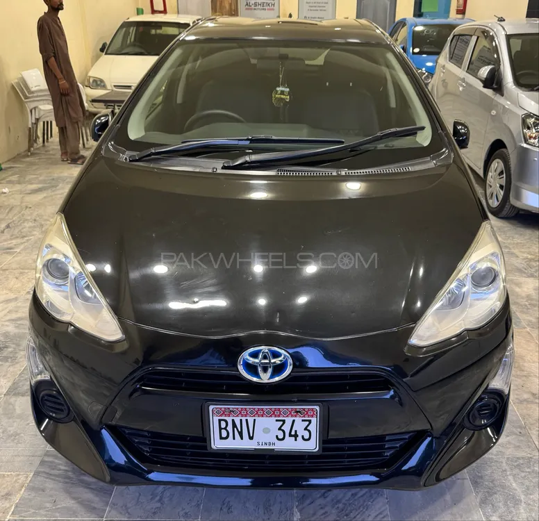 Toyota Aqua 2015 for Sale in Karachi Image-1