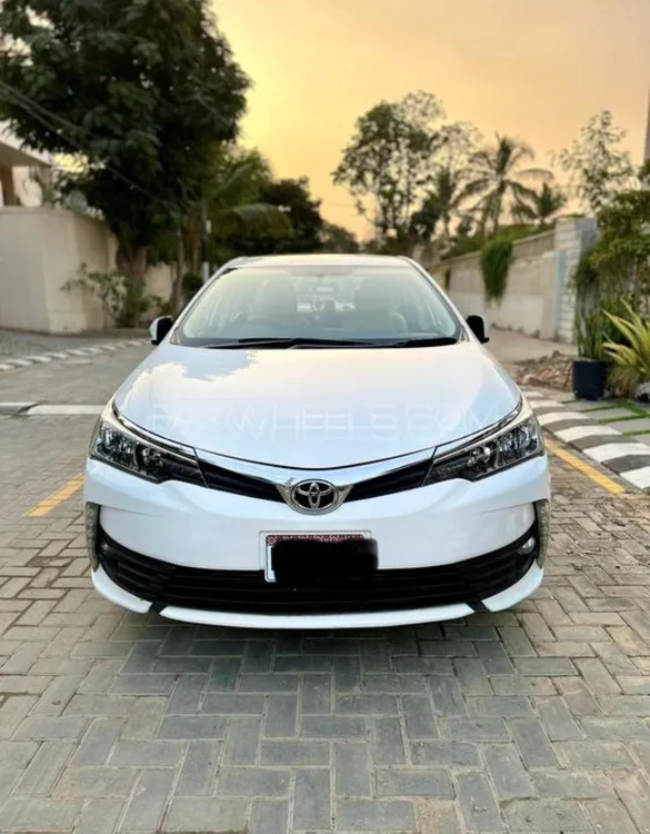 Toyota Corolla 2019 for Sale in Karachi Image-1