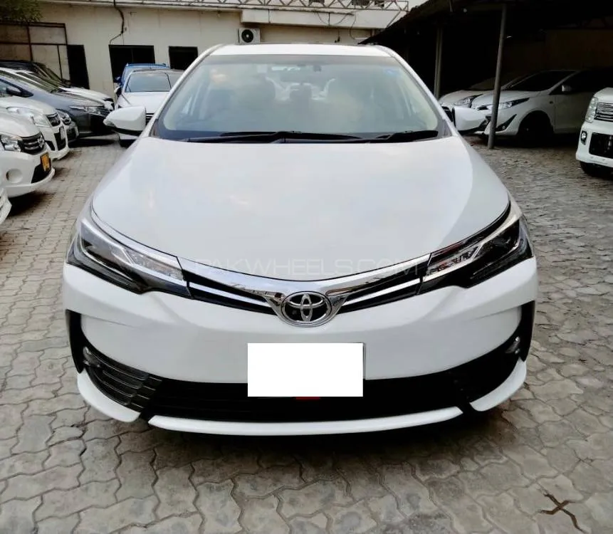 Toyota Corolla 2020 for Sale in Lahore Image-1