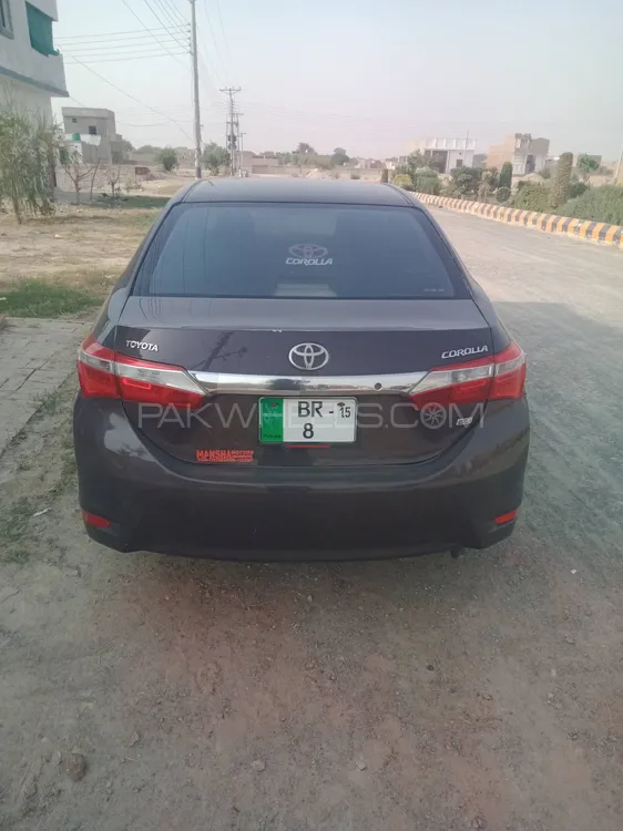 Toyota Corolla 2015 for Sale in Dunia Pur Image-1