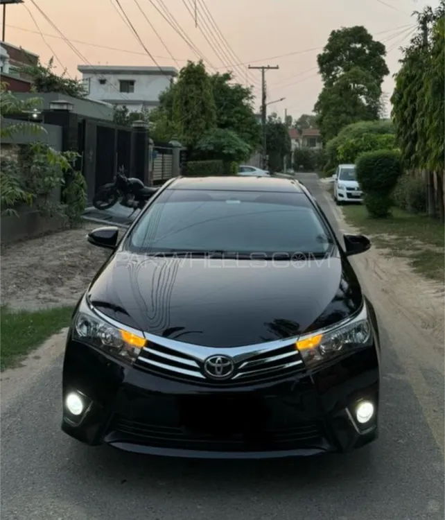 Toyota Corolla 2015 for Sale in Lahore Image-1