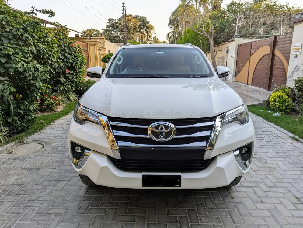Toyota Fortuner 2020 for Sale in Multan Image-1