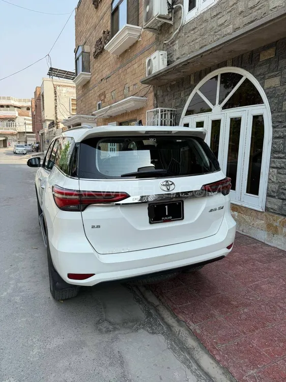 Toyota Fortuner 2021 for Sale in Faisalabad Toyota Fortuner 2021 for Sale in Faisalabad Image-10