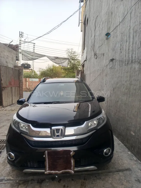 Honda BR-V 2017 for Sale in Kasur Image-1