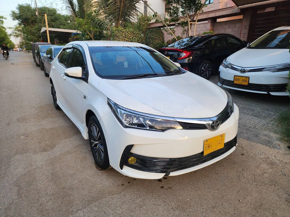 Toyota Corolla 2018 for Sale in Karachi Image-1