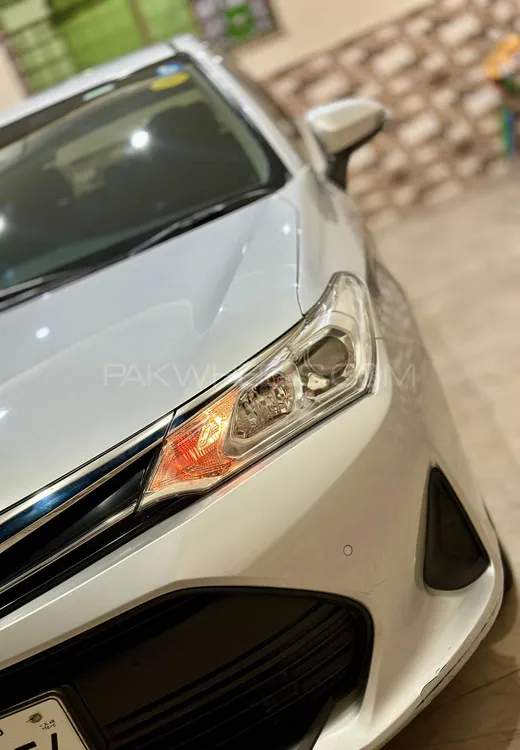 Toyota Corolla Fielder 2020 for Sale in Peshawar Image-1