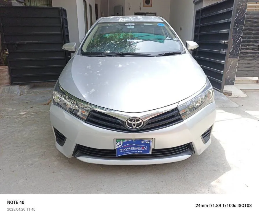 Toyota Corolla 2017 for Sale in Lahore Image-1