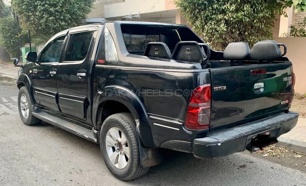 Toyota Hilux 2009 for Sale in Lahore Toyota Hilux 2009 for Sale in Lahore Image-8