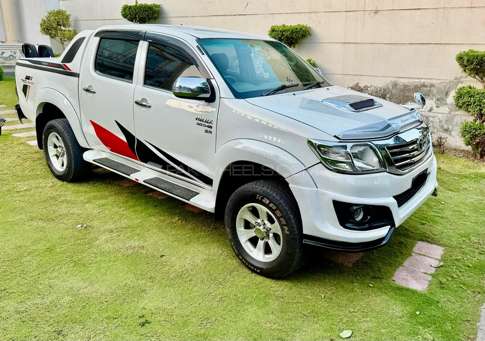 Toyota Hilux 2009 for Sale in Lahore Image-1