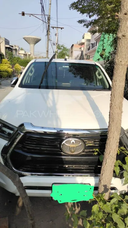 Toyota Hilux 2021 for Sale in Lahore Toyota Hilux 2021 for Sale in Lahore Image-2