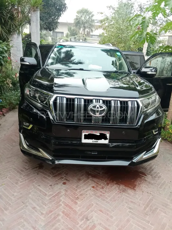 Toyota Prado 2010 for Sale in Lahore Image-1
