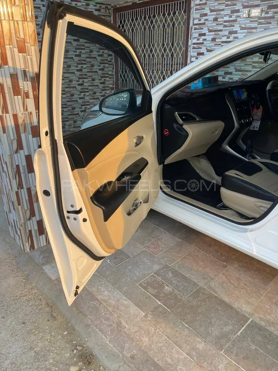 Toyota Yaris Sedan 2021 for Sale in Hyderabad Image-1