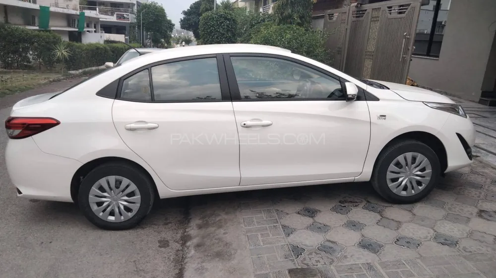 Toyota Yaris Sedan 2021 for Sale in Islamabad Image-1