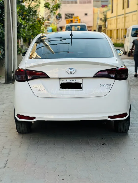 ٹویوٹا یارس سیڈان 2021 for Sale in سیالکوٹ Image-1