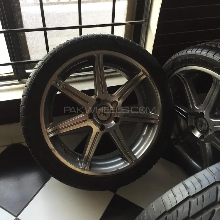 18” Alloy Rims Image-1