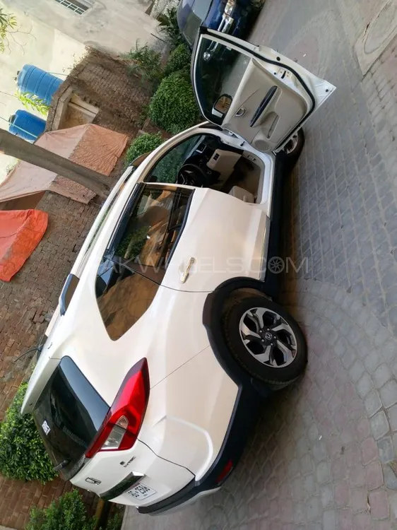 Honda BR-V 2017 for Sale in Lahore Image-1