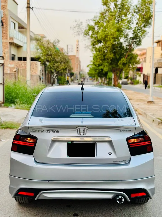 Honda City 2017 for Sale in Faisalabad Image-1