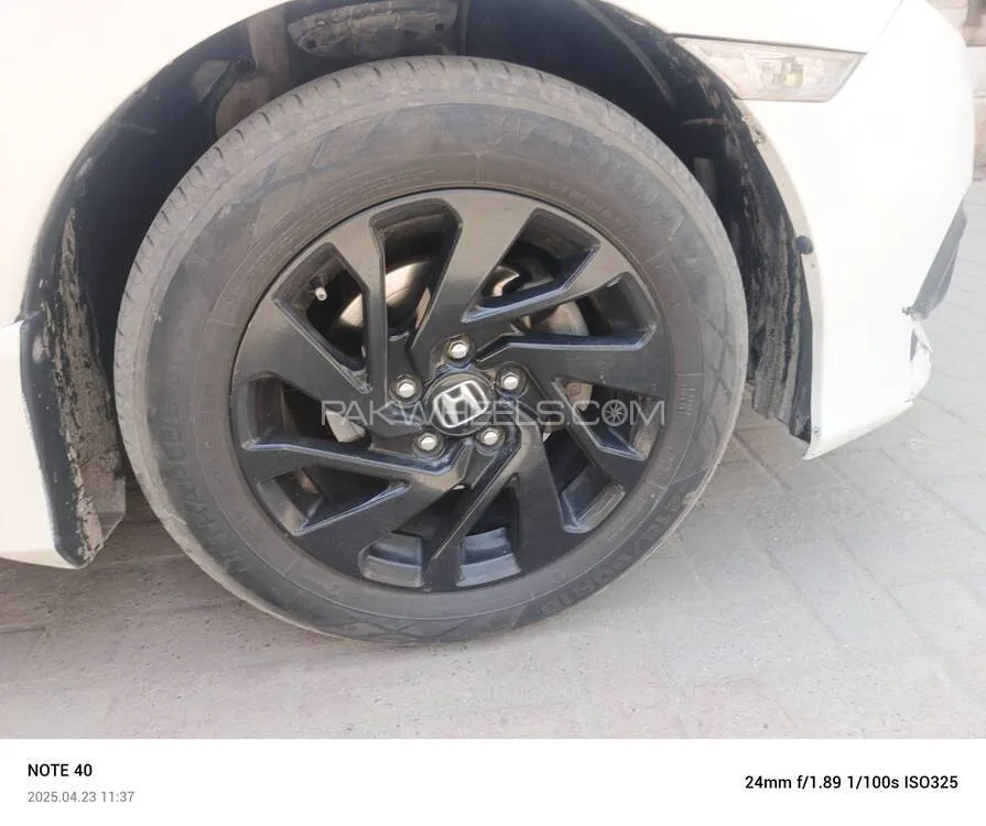 Honda Civic 2016 for Sale in Lahore Honda Civic 2016 for Sale in Lahore Image-9