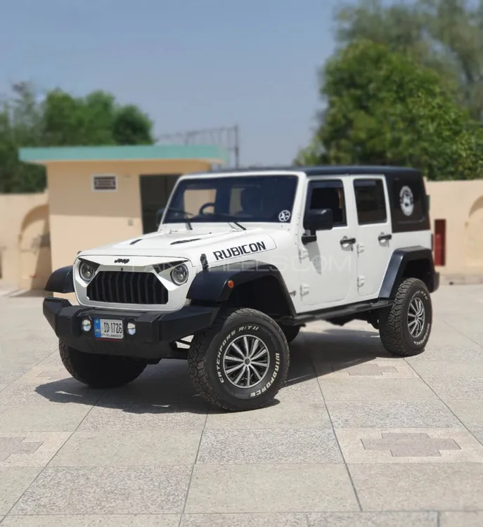 Jeep Wrangler 2010 for Sale in Sarai alamgir Image-1