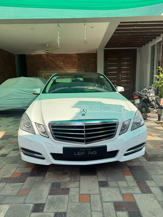 مرسڈیز بینز ای کلاس 2013 for Sale in لاہور Image-1