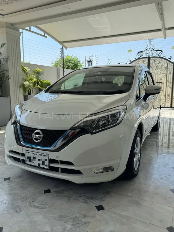 Nissan Note 2019 for Sale in Lahore Image-1