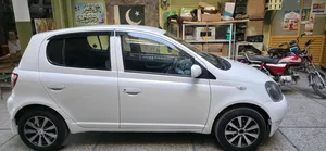 Toyota Vitz 2000 for Sale