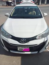 Toyota Yaris Sedan GLI MT 1.3 2021 for Sale