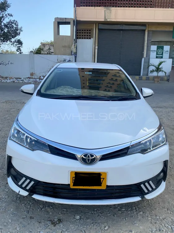 Toyota Corolla 2018 for Sale in Karachi Image-1